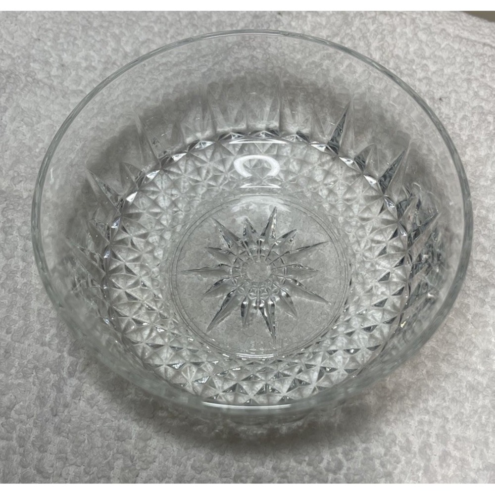 Vintage Arcoroc 5" Clear Glass Bowl Starburst Diamond Pattern Made in France